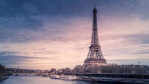 Viaggio a Parigi: stanza segreta di Eiffel - Bontur Viaggi